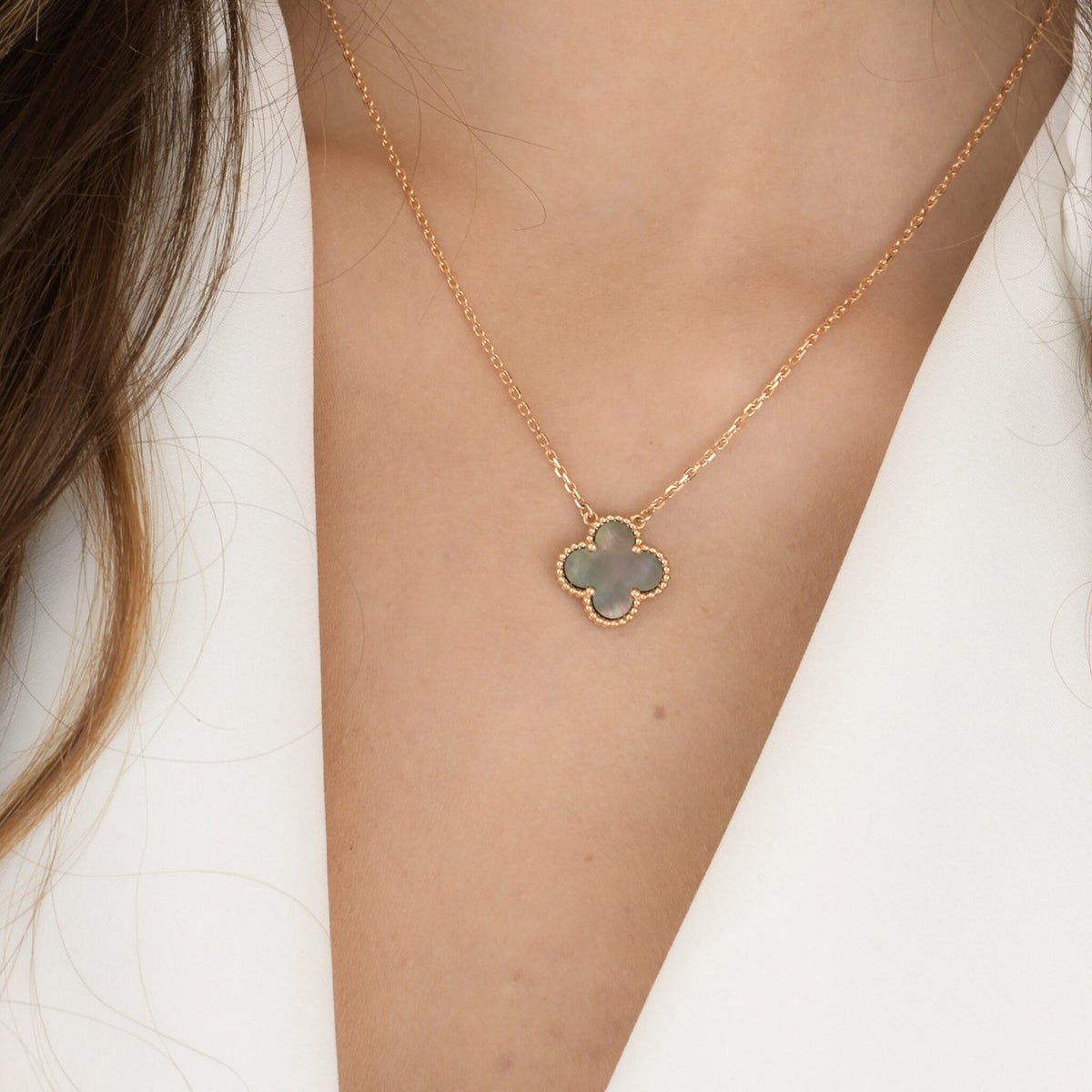 [Royal&Vicky]CLOVER 15MM  GRAY MOTHER OF PEARL NECKLACE
