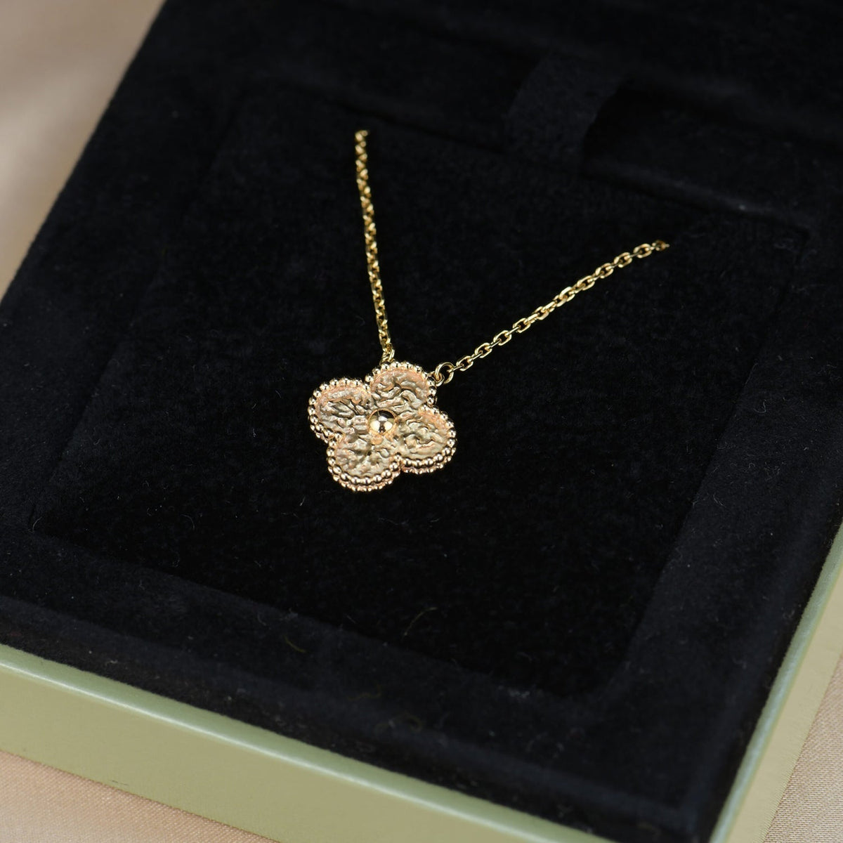 [Royal&Vicky]CLOVER 15MM  BRONZING NECKLACE