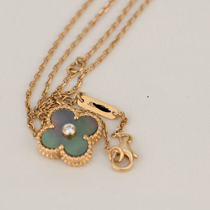 [Royal&Vicky]CLOVER 15MM DIAMOND AND MOTHER-OF-GREY NECKLACE