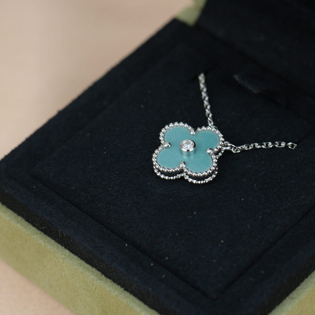 [Royal&Vicky]CLOVER 15MM DIAMOND SVRES PORCELAIN  NECKLACE SILVER
