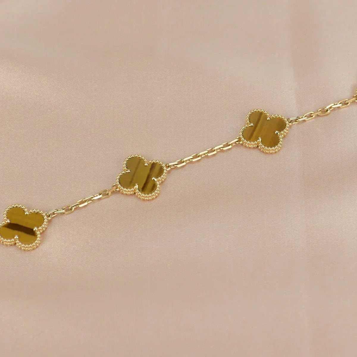 [Royal&Vicky]LUCKY CLOVER 5-MOTIF BRACELET -  TIGER’S EYE COLLECTION