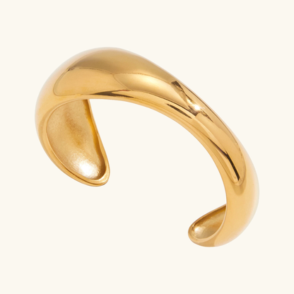 [Royal&Vicky]Jessa Sculpted Gold Bangle