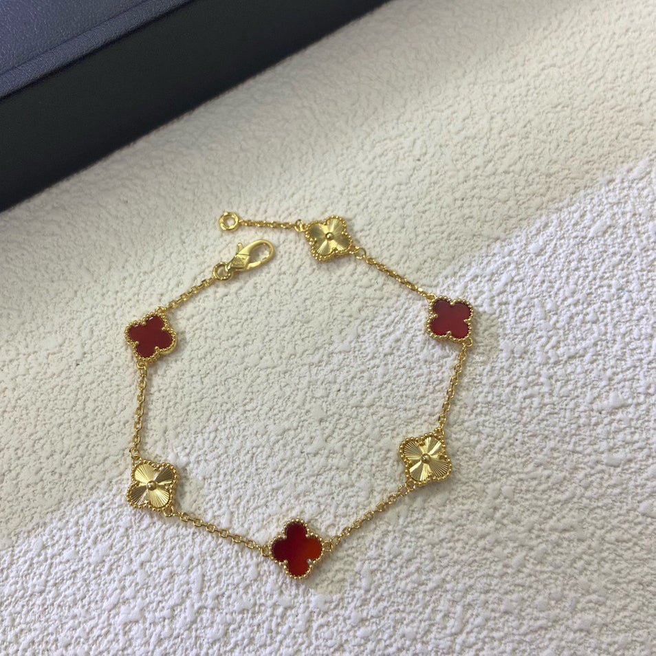 [Royal&Vicky]CLOVER 6 MOTIF RED AGATE LASER BRACELET