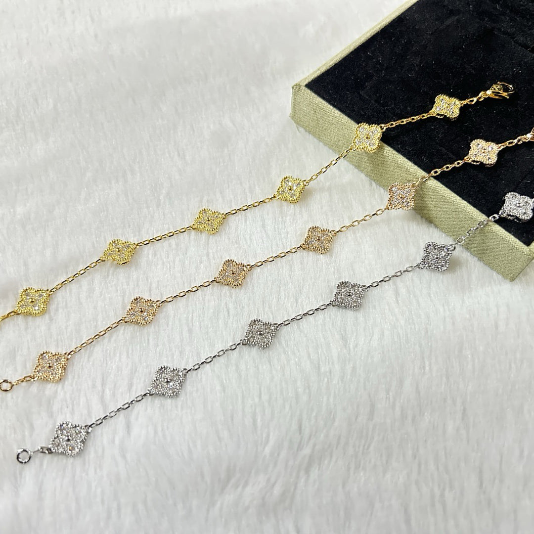 [Royal&Vicky]CLOVER 6 MOTIF DIAMOND BRACELET