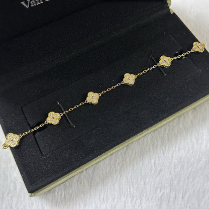 [Royal&Vicky]CLOVER 6 MOTIF DIAMOND BRACELET