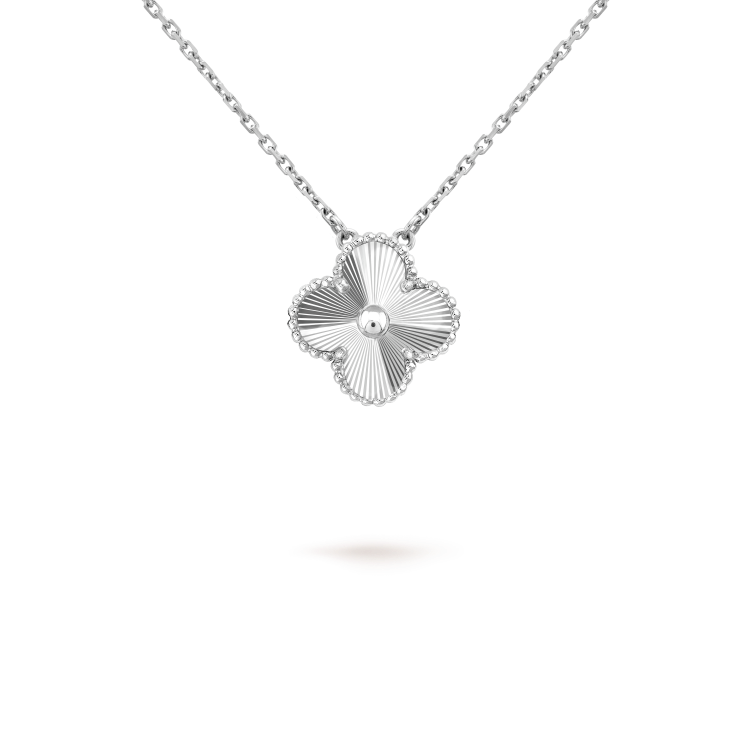 [Royal&Vicky]CLOVER 15MM LASER NECKLACE SILVER