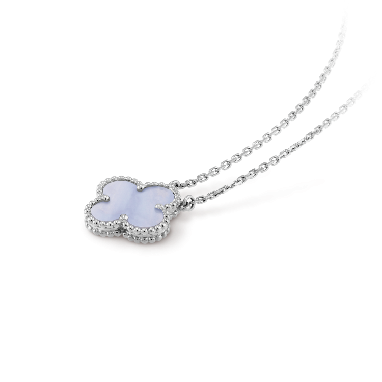 [Royal&Vicky]CLOVER 15MM BLUE CHALCEDONY NECKLACE SILVER