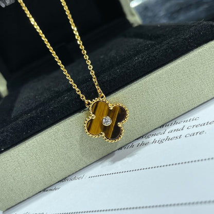[Royal&Vicky]CLOVER 15MM DIAMOND AND YELLOW TIGER'S EYE AGATE necklace