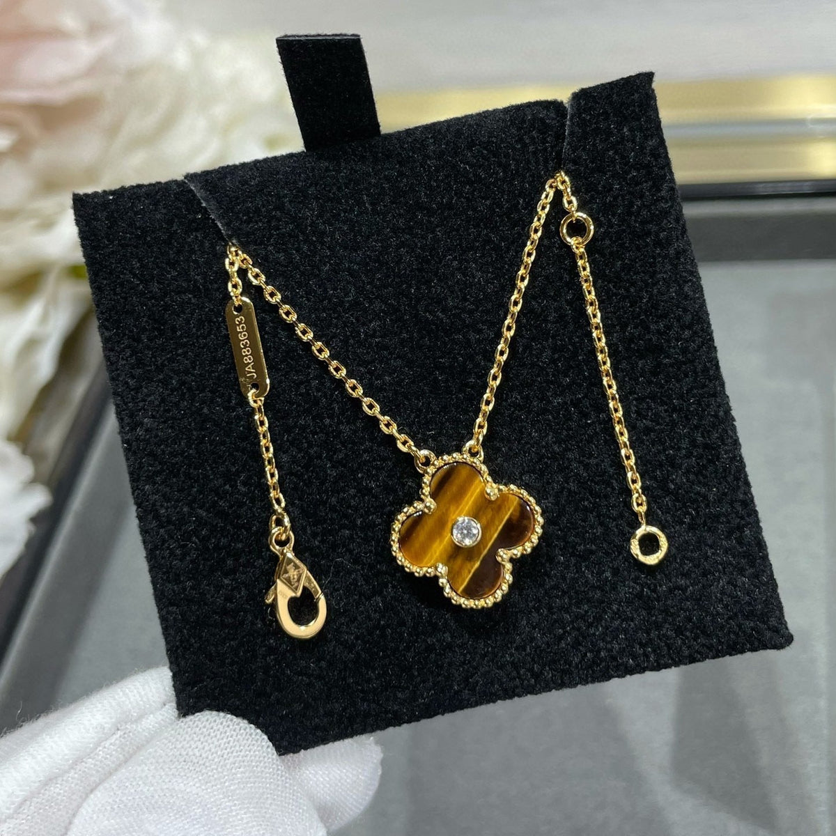 [Royal&Vicky]CLOVER 15MM DIAMOND AND YELLOW TIGER'S EYE AGATE necklace