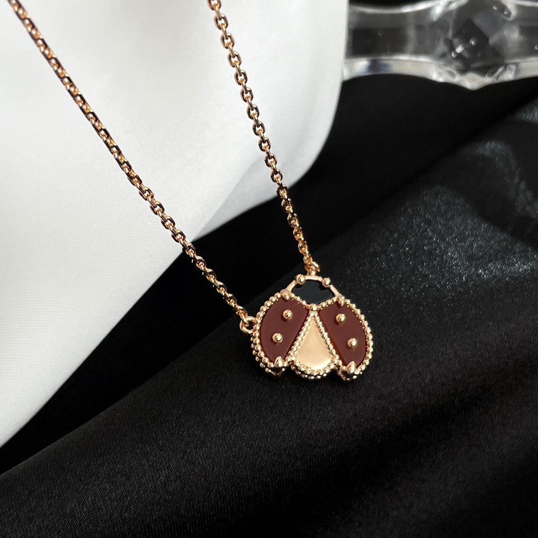 [Royal&Vicky]LUCKY  CARNELIANS LADYBUG NECKLACE