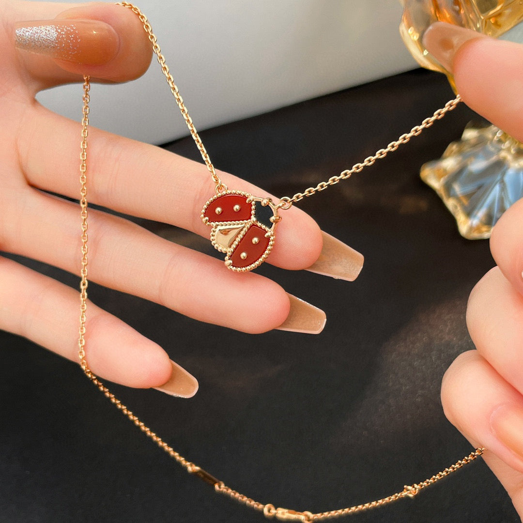 [Royal&Vicky]LUCKY  CARNELIANS LADYBUG NECKLACE