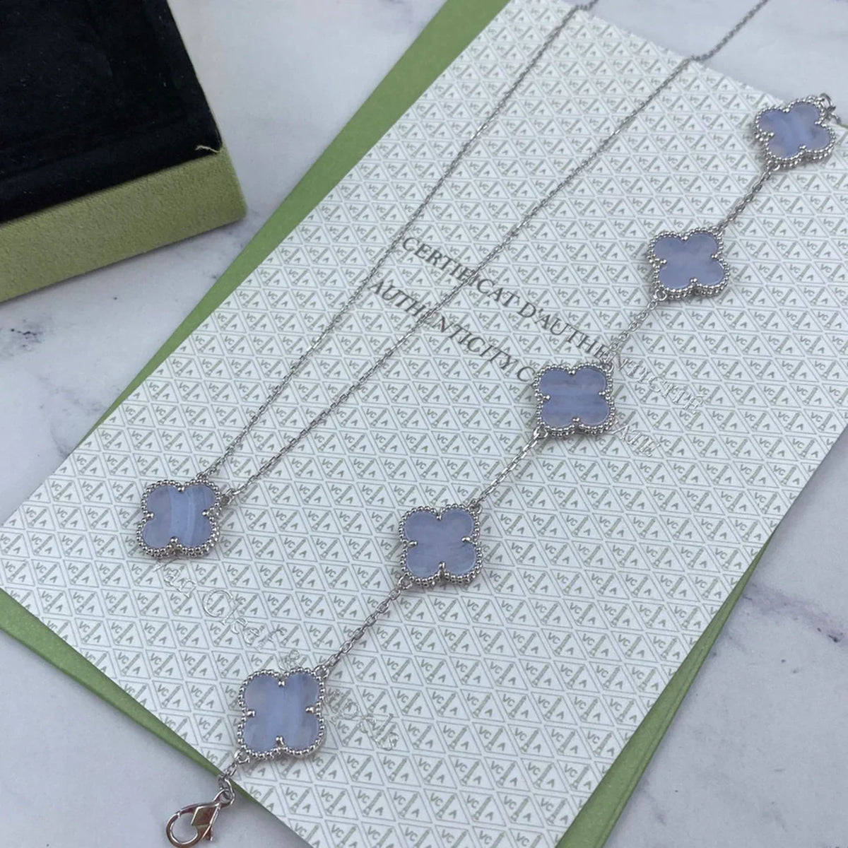 [Royal&Vicky]LUCKY CLOVER 5-MOTIF BRACELET - PURPLE CHALCEDONY COLLECTION