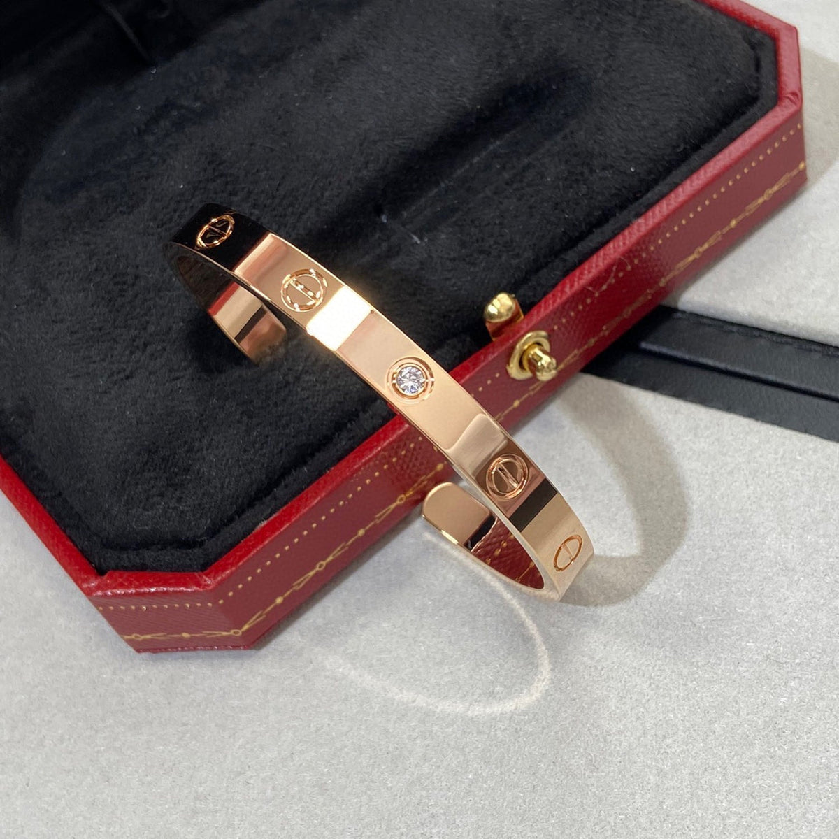 [Royal&Vicky]LOVE BRACELET 6.1MM 1 DIAMOND OPEN CUFF