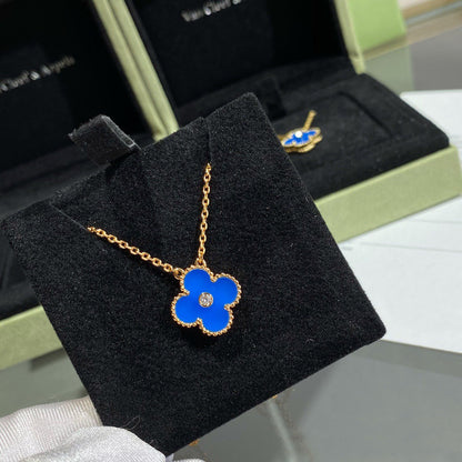 [Royal&Vicky]CLOVER 15MM DIAMOND AND BLUE AGATE NECKLACE