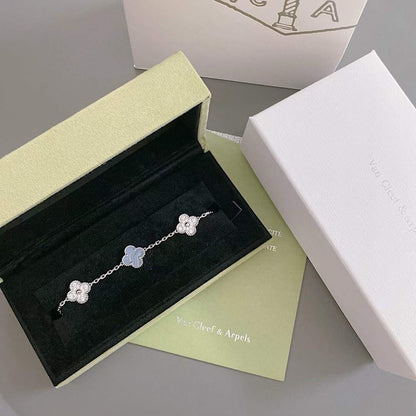 [Royal&Vicky]LUCKY CLOVER 5-MOTIF BRACELET - PURPLE CHALCEDONY COLLECTION