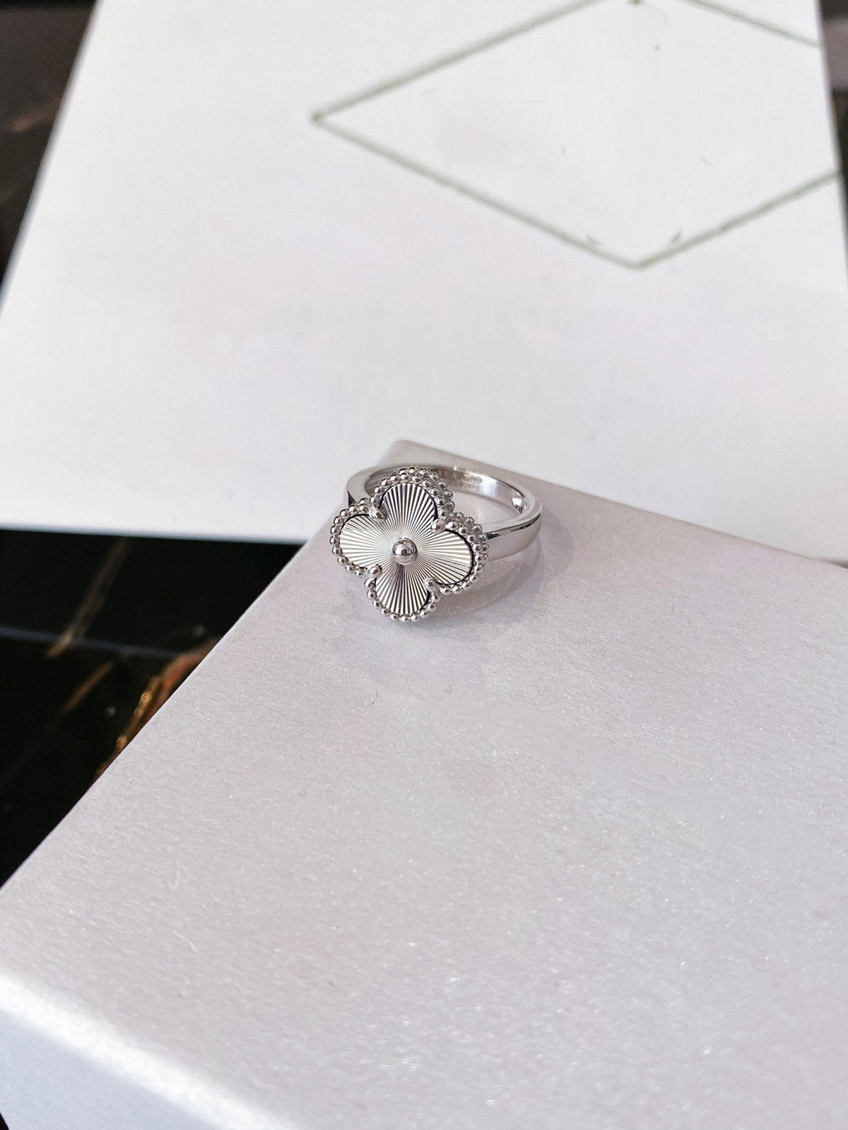 [Royal&Vicky]CLOVER SILVER RING