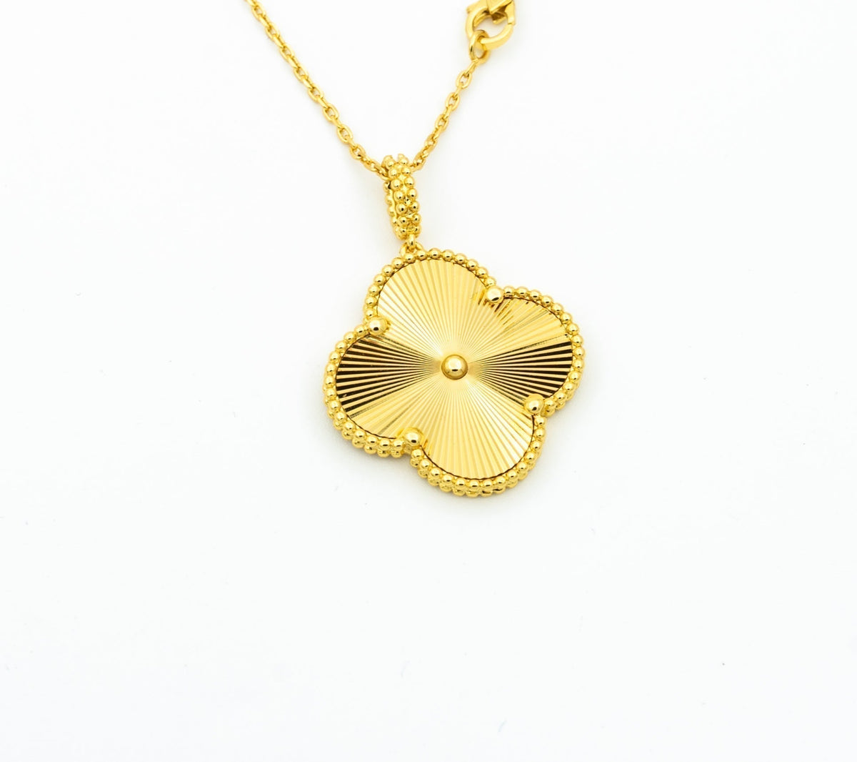 [Royal&Vicky]CLOVER 25MM PEDANT NECKLACE GOLD