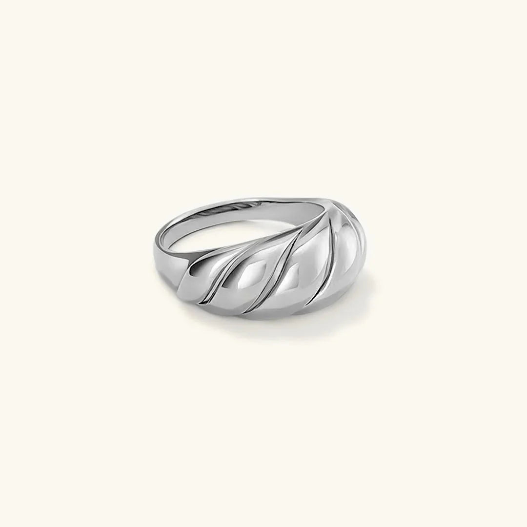 [Royal&Vicky]Lorelei Gold Croissant Ring