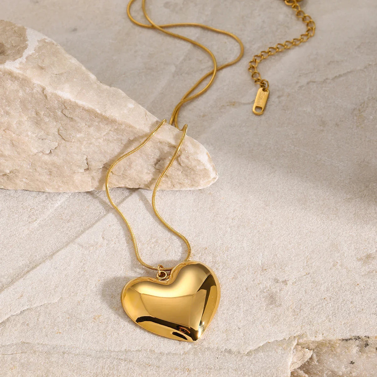 [Royal&Vicky]Roberta Heart Necklace