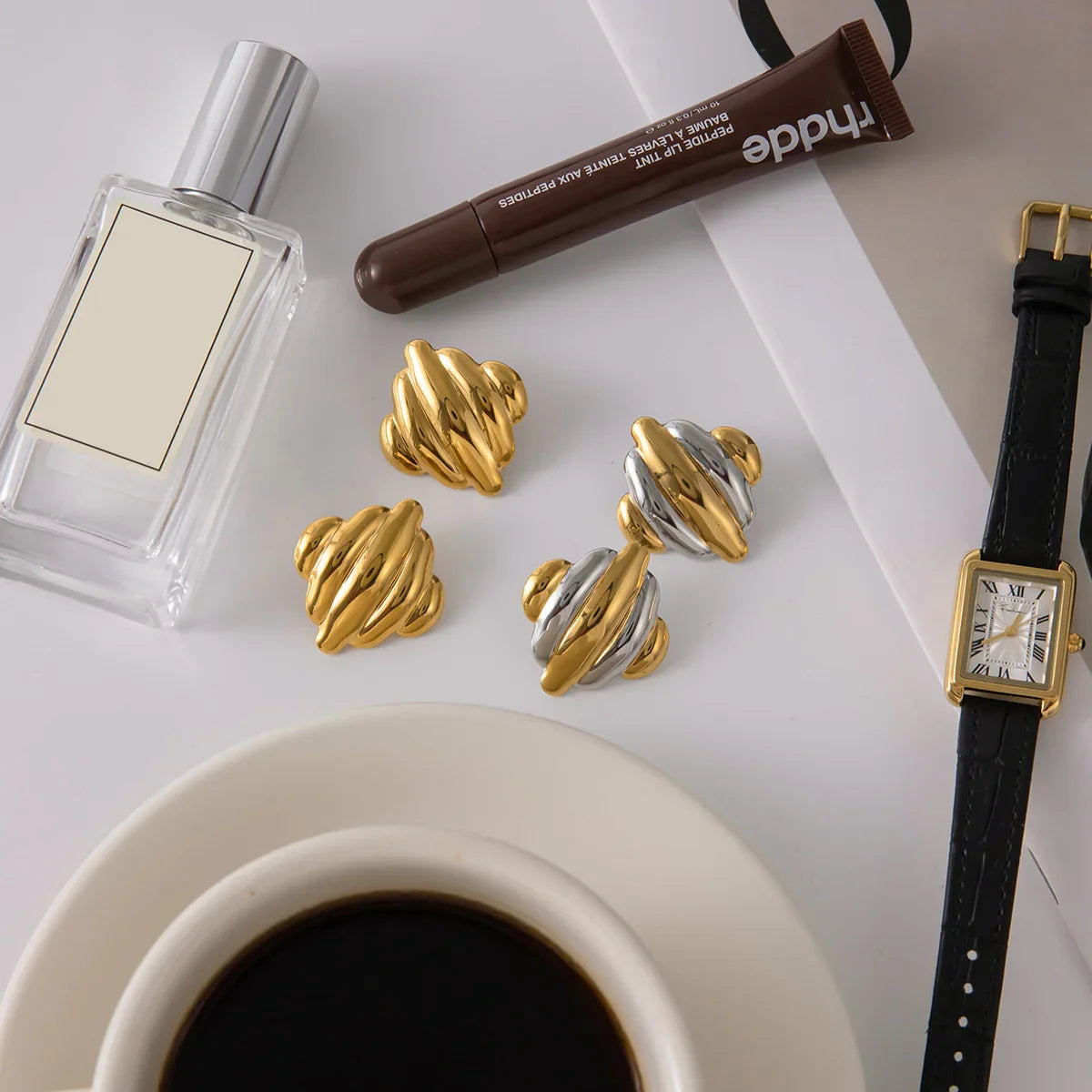 [Royal&Vicky]Maxine Rippled Gold Earrings