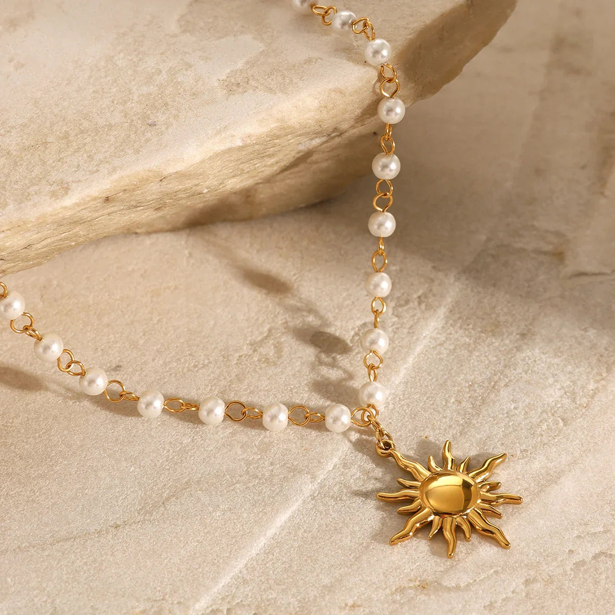 [Royal&Vicky]Apollo Sun Pearl Necklace