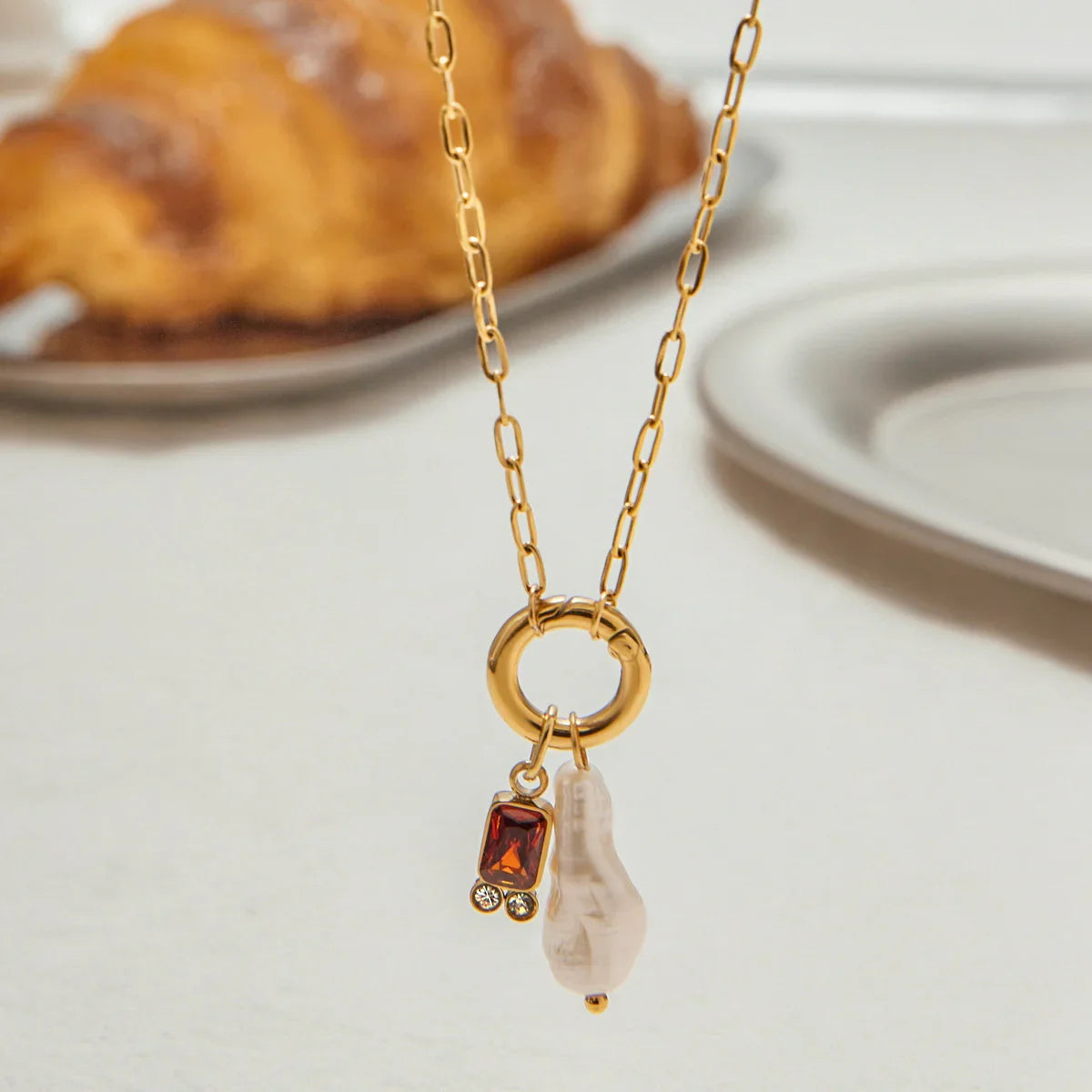 [Royal&Vicky]Caitlin Birthstone Pearl Necklace