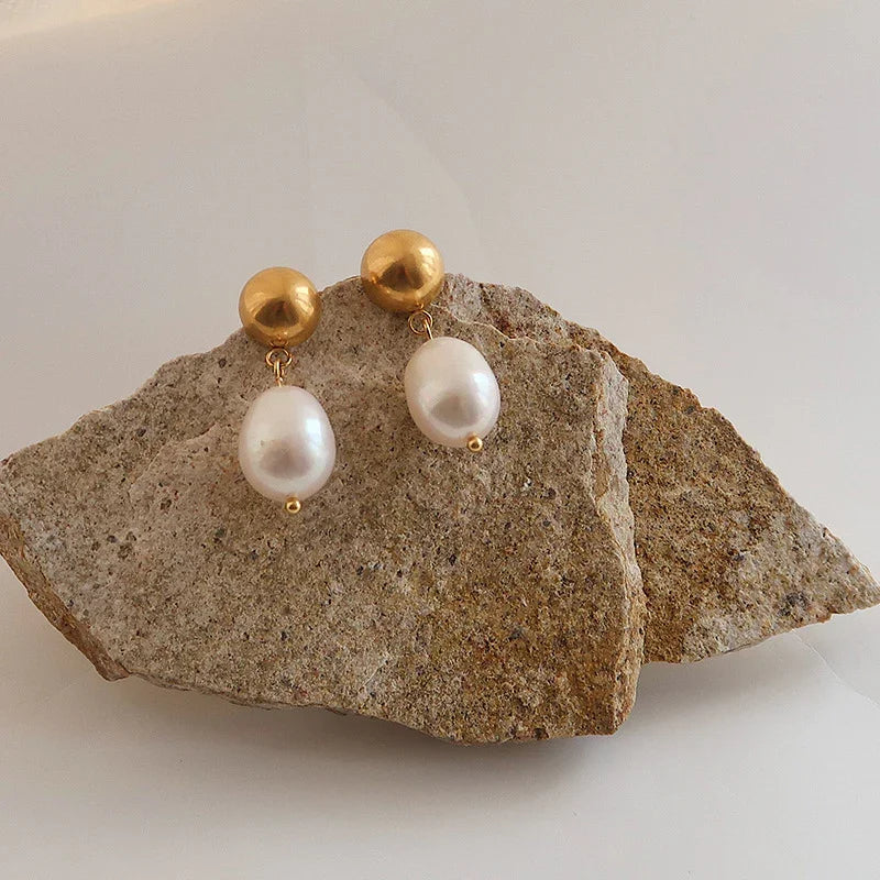 [Royal&Vicky]Cornelia Freshwater Pearl Earrings