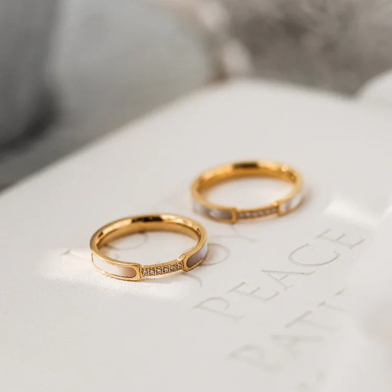 [Royal&Vicky]Gabrielle Diamond Simulant Gold Ring