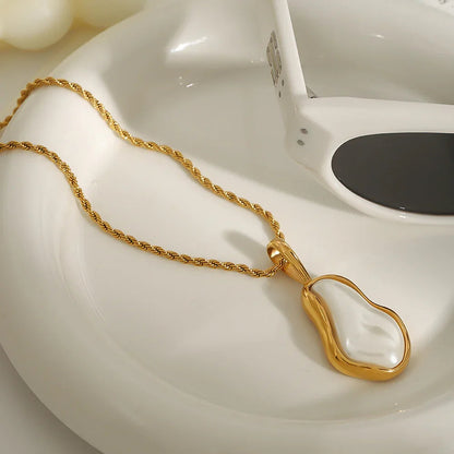 [Royal&Vicky]Marjorie Freshwater Pearl Necklace