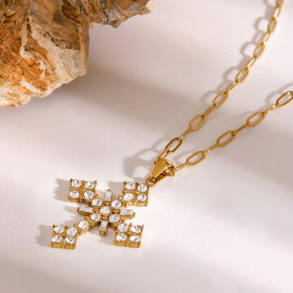 [Royal&Vicky]Divina Crystal Cross Necklace