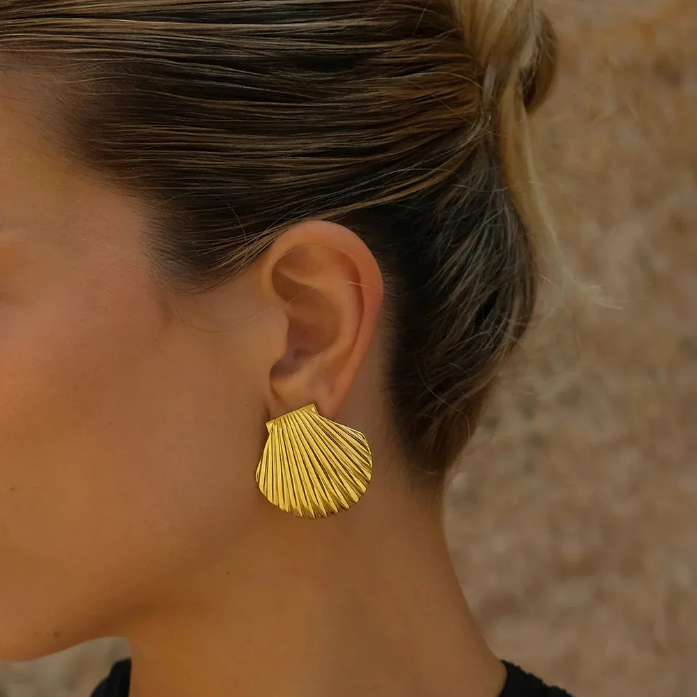 [Royal&Vicky]Nicole Seashell Gold Earrings
