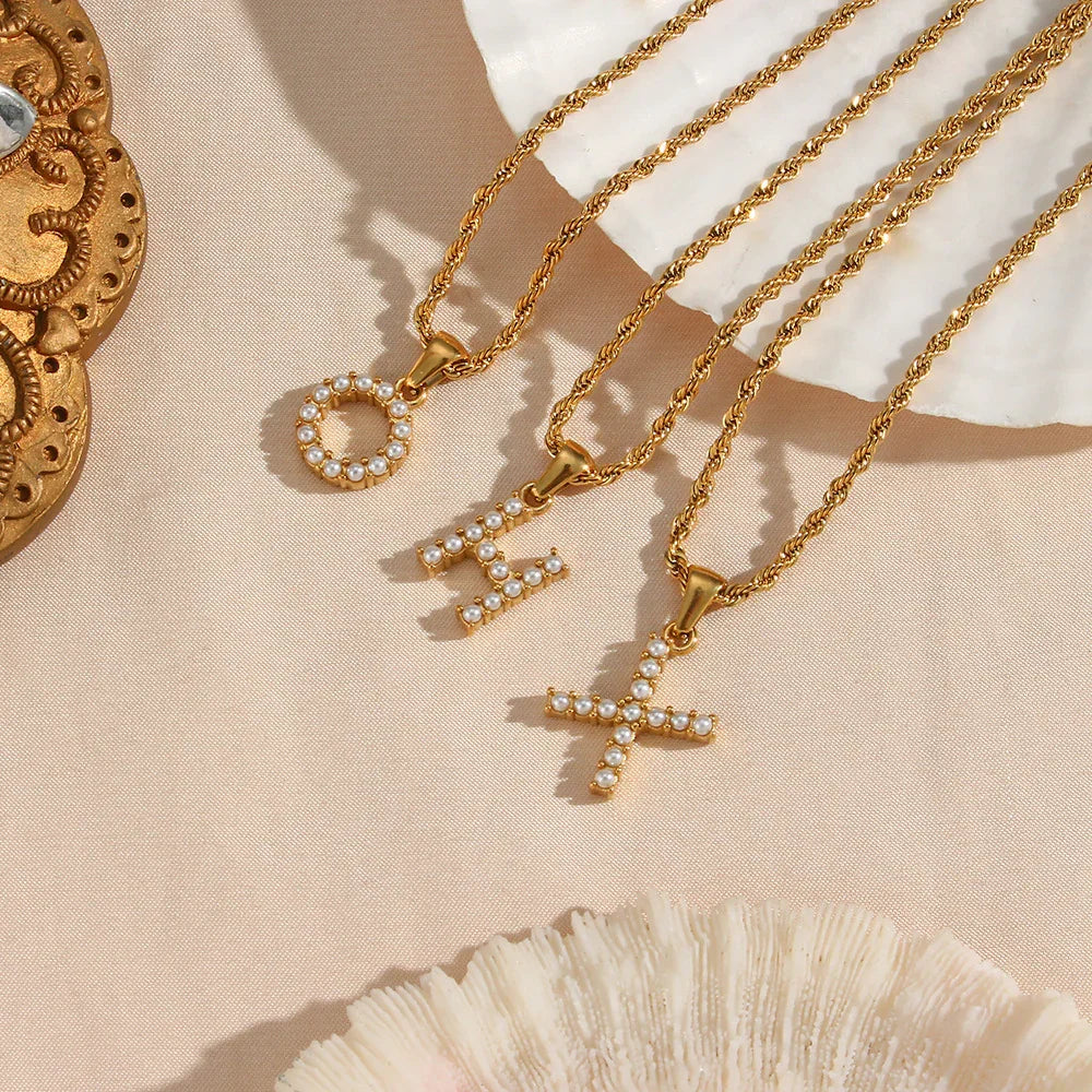 [Royal&Vicky]Elodie Initial Letter Pearl Necklace