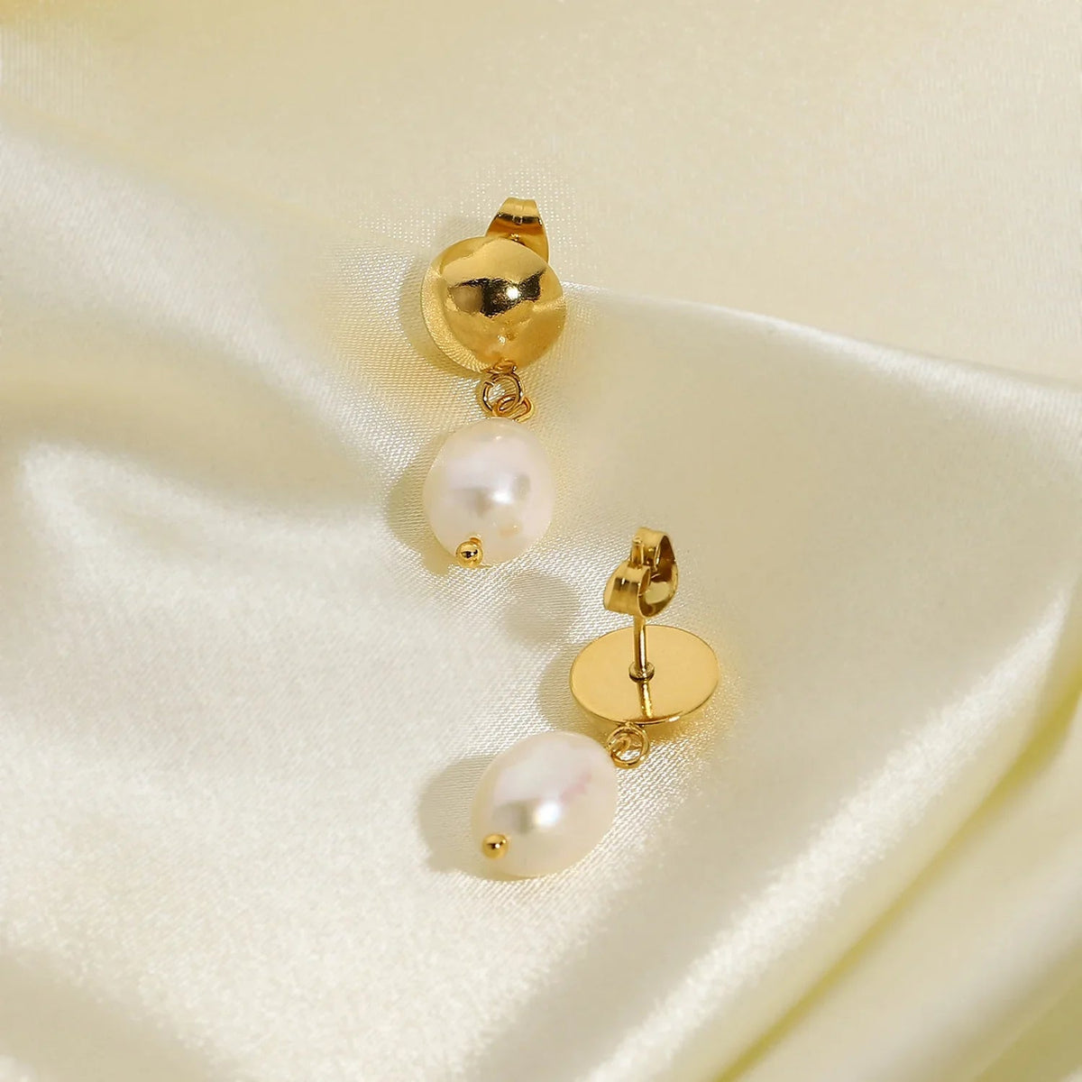 [Royal&Vicky]Cornelia Freshwater Pearl Earrings
