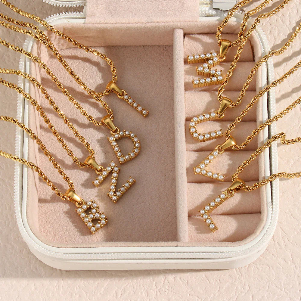 [Royal&Vicky]Elodie Initial Letter Pearl Necklace