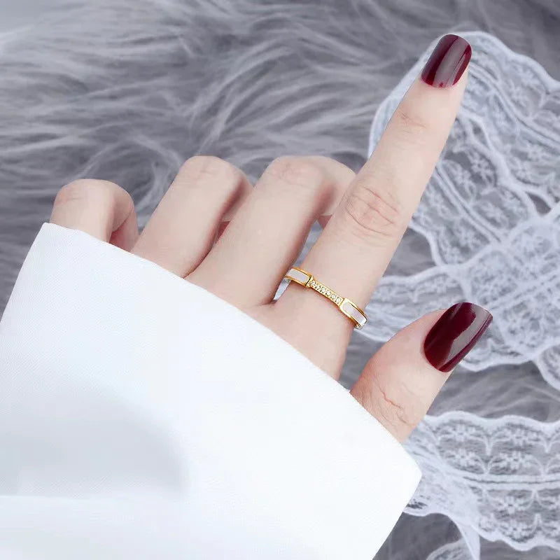 [Royal&Vicky]Gabrielle Diamond Simulant Gold Ring
