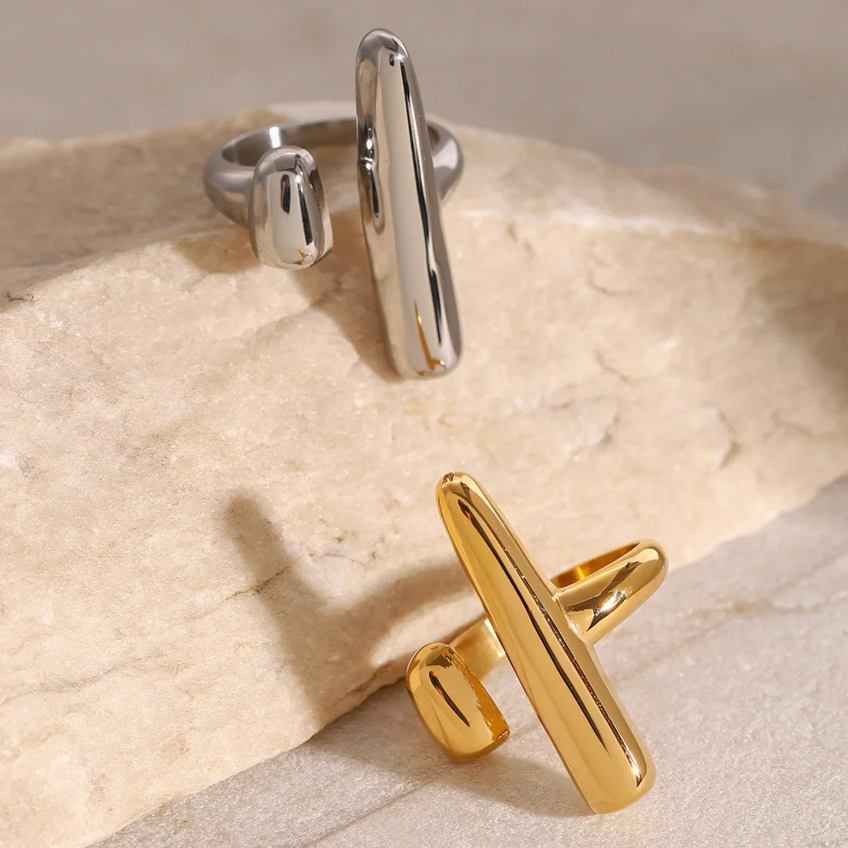 [Royal&Vicky]Seraphina Contemporary Gold Ring