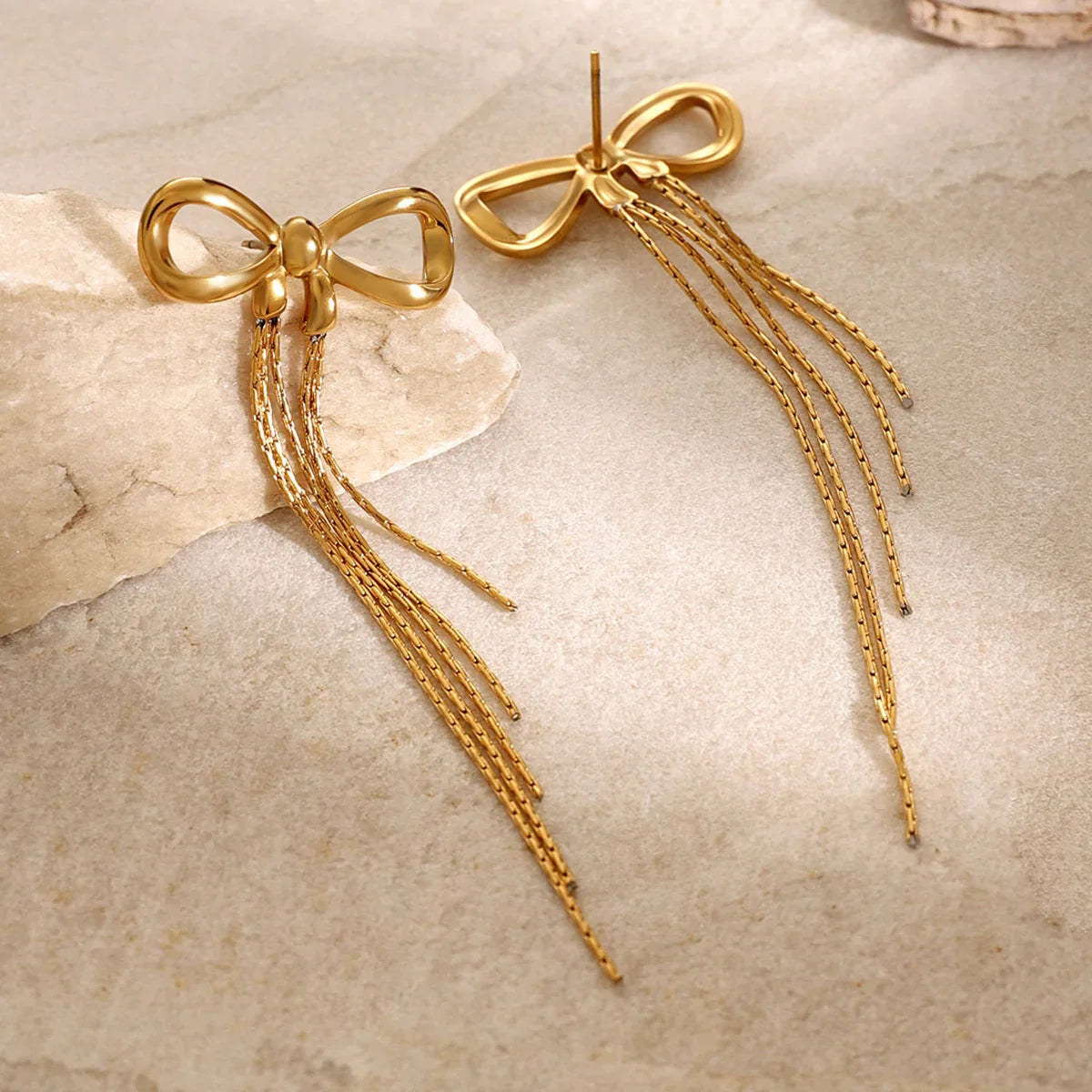 [Royal&Vicky]Yvette Bow Earrings