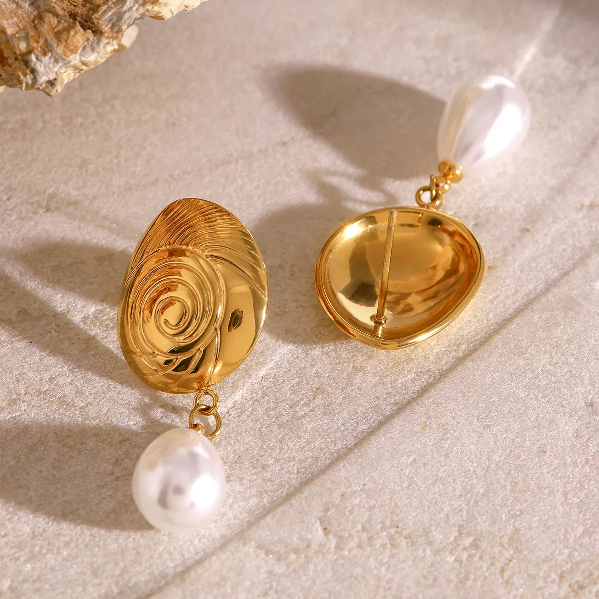 [Royal&Vicky]Eleonora Freshwater Pearl Earrings