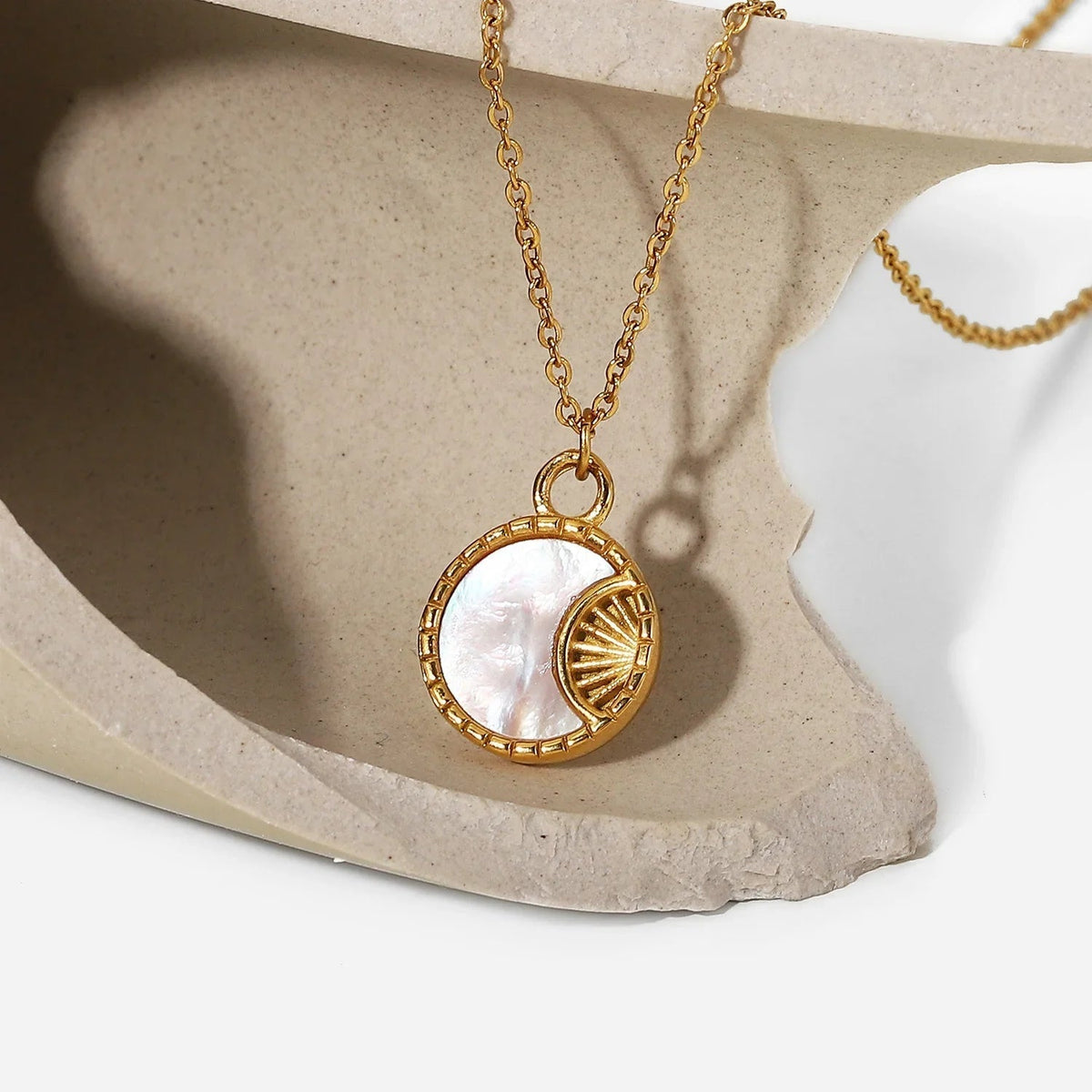 [Royal&Vicky]Brooklyn Freshwater Pearl Necklace