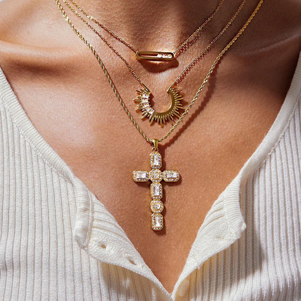 [Royal&Vicky]Abby Sculpted Gold Pendant