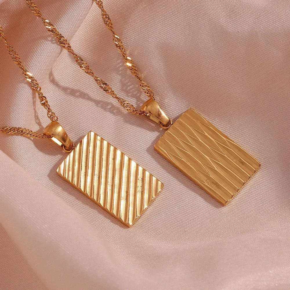 [Royal&Vicky]Dahlia Gold Necklace
