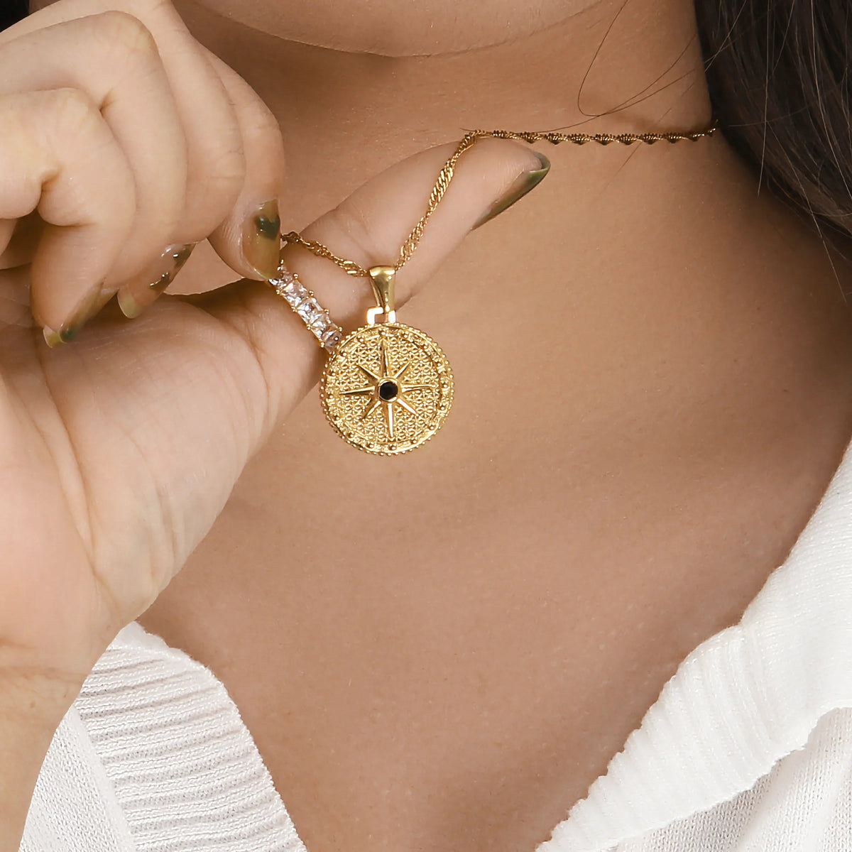 [Royal&Vicky]Ellie Compass Necklace
