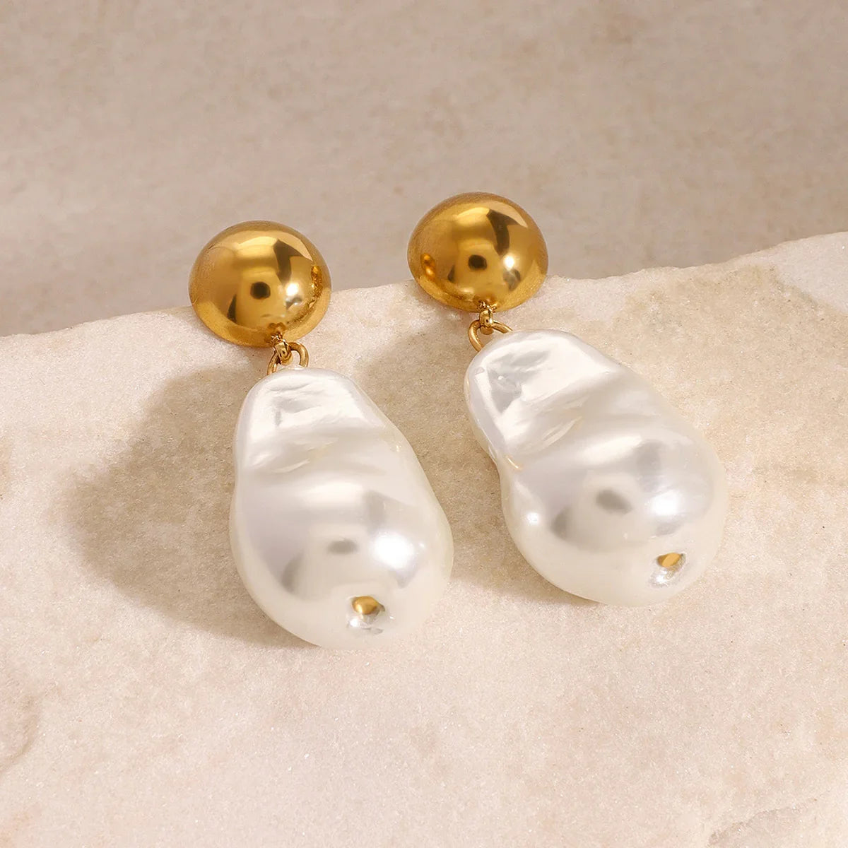 [Royal&Vicky]Ariana Chunky Pearl Drop Earrings
