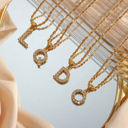 [Royal&Vicky]Maeve Letter Initial Diamond Necklace