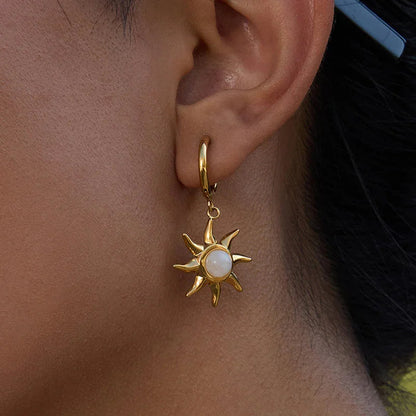 [Royal&Vicky]Helia Sun-shaped Moonstone Earrings