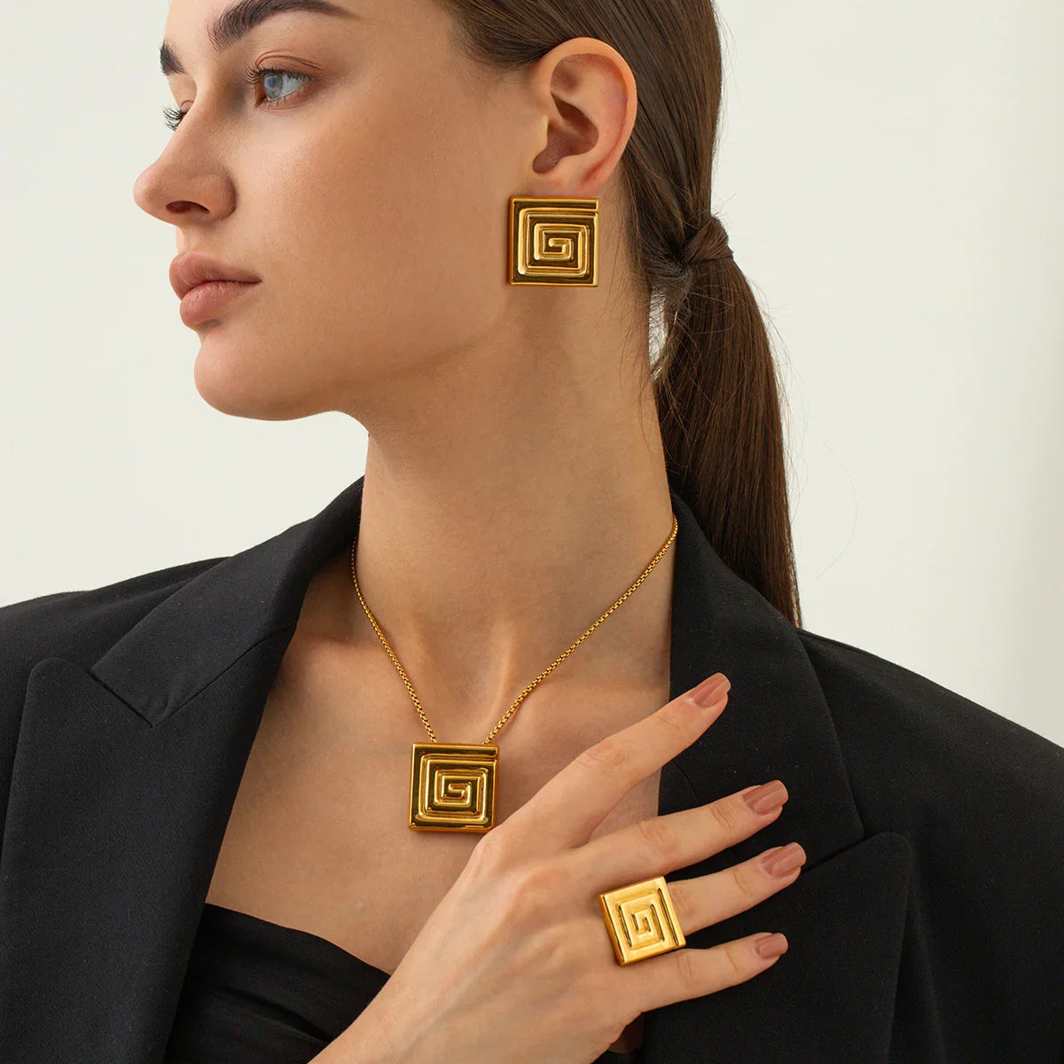[Royal&Vicky]Karina Gold Earrings