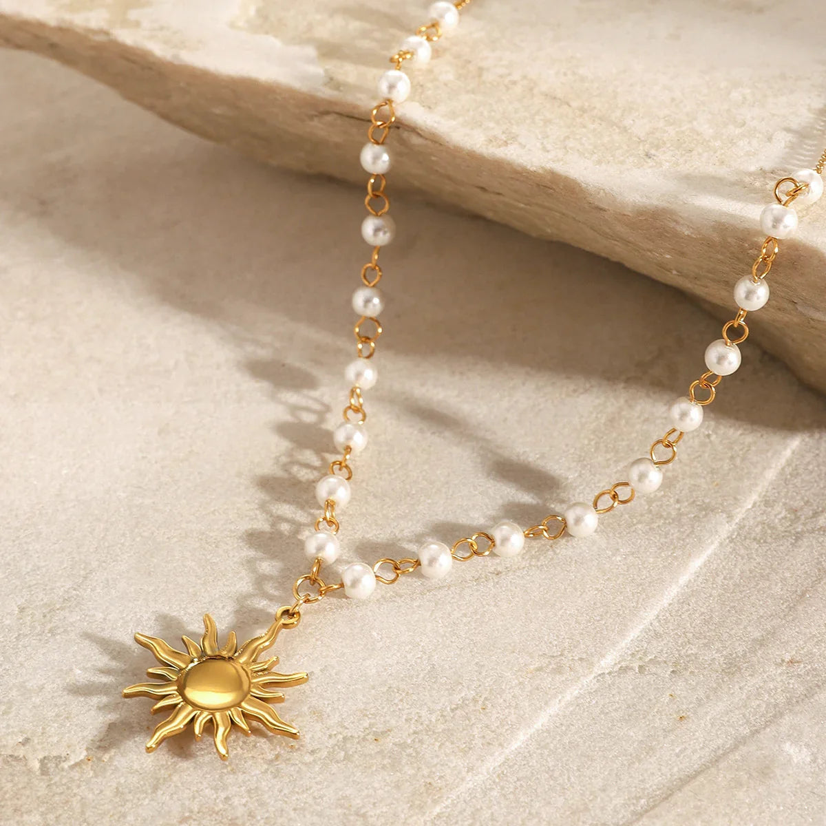 [Royal&Vicky]Apollo Sun Pearl Necklace
