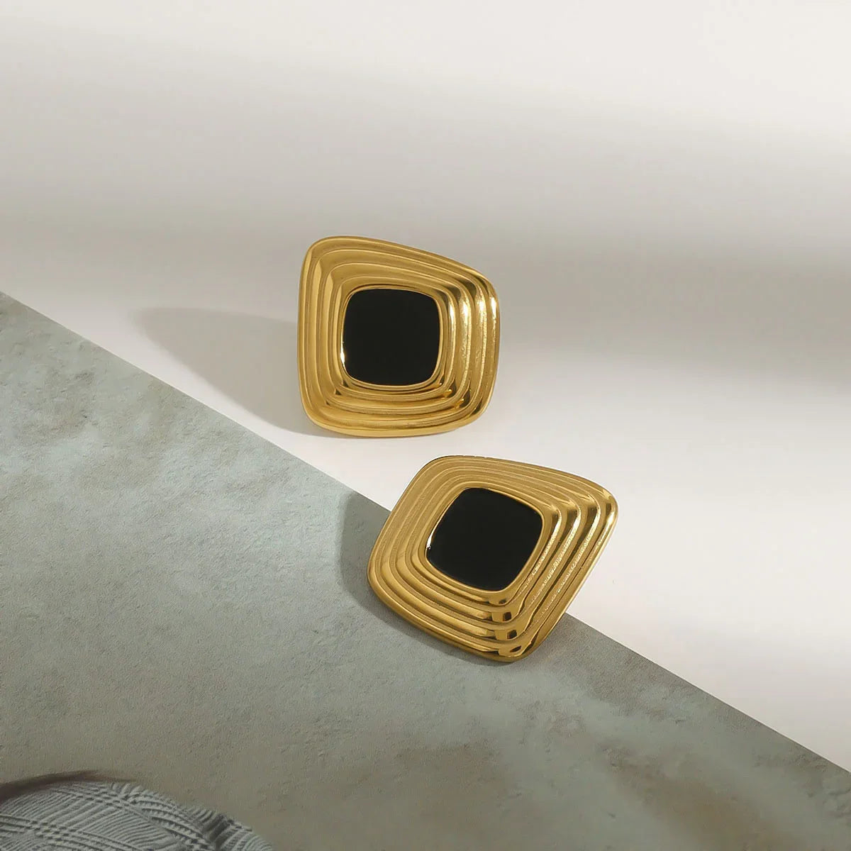 [Royal&Vicky]Sylvie Geometric Gold Earrings
