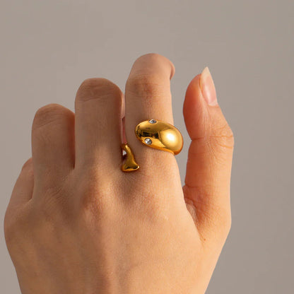 {
  "[Royal&Vicky]Etta Gold Serpent Ring": "[Royal&Vicky] エッタ ゴールド サーペント リング"
}