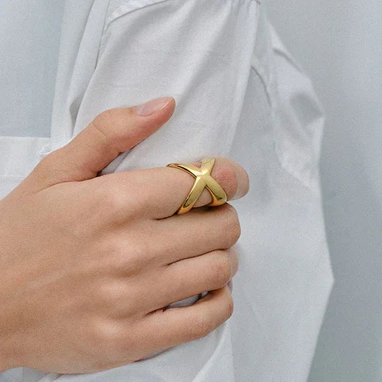 [Royal&Vicky]Carolyn Gold Cross Ring